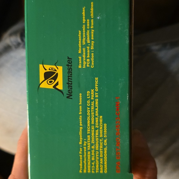 Ultrasonic Pest Repeller - Black - Picture 4 of 7